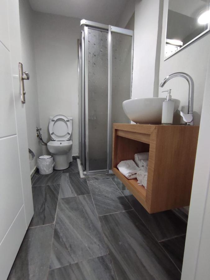 1989 Hotel Sebat Çeşme Esterno foto